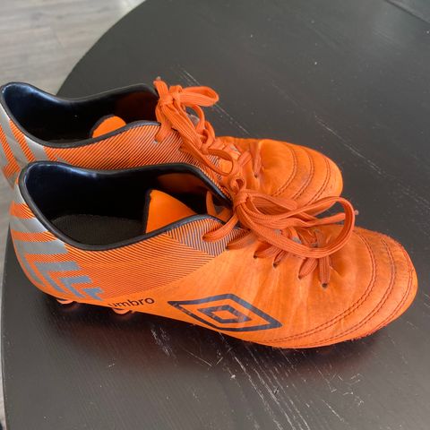 Fotballsko str.37 Umbro Connor Neon Orange