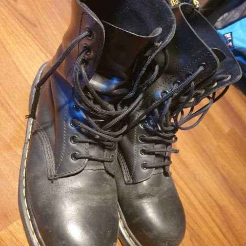 Dr. Martens str.45, med steel toe