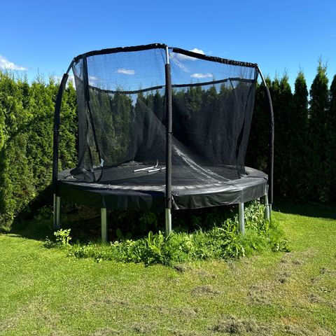 Trampoline