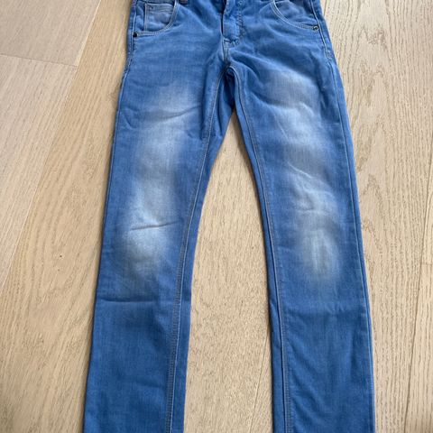 Name it smal jeans str 134