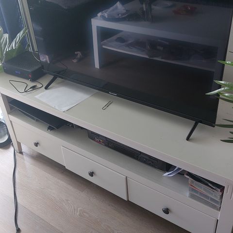 SHARP TV 40 TOMMER