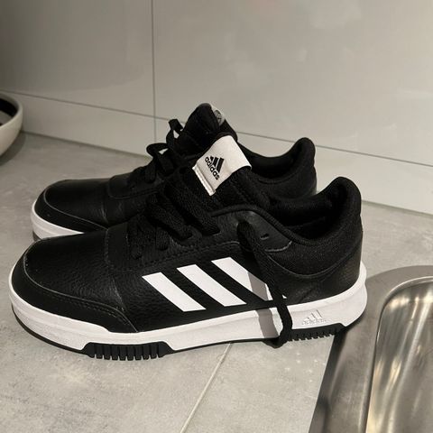 Adidas str 36