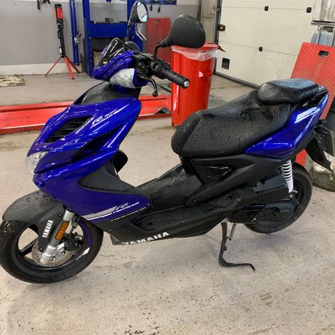 YAMAHA AEROX 4-T