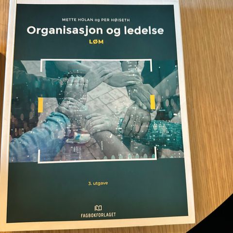 Organisasjon og ledelse