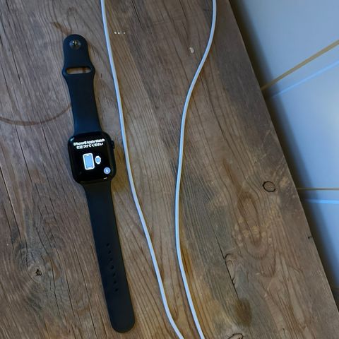 Apple Watch S9 45mm GPS