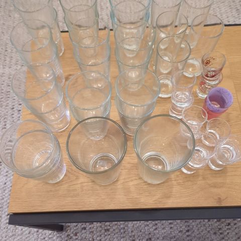 Melkeglass, shotteglass, vannglass