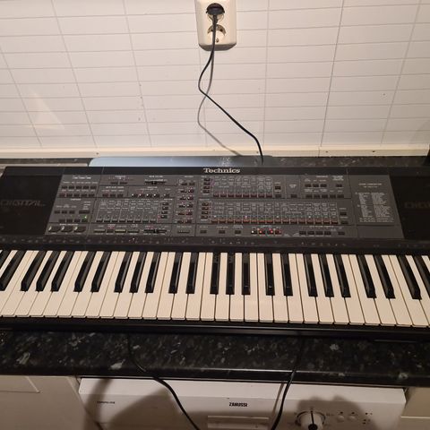 Technics sx- k700 keyboard synth