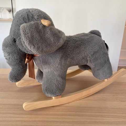 Gyngedyr elefant