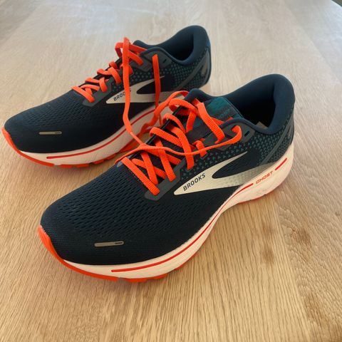 Brooks ghost 14 str 44,5. ubrukt