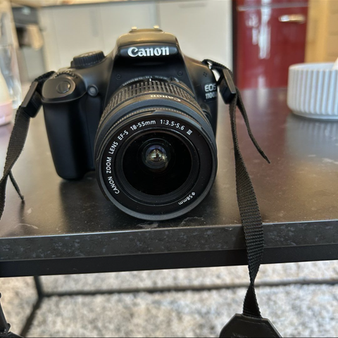 CANON EOS 1100D