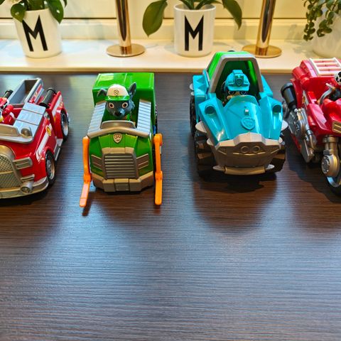 Paw patrol biler + motorsykkel