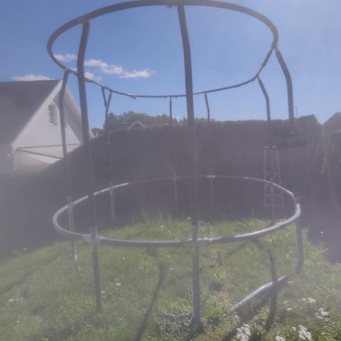 Brukt Jumping trampoline 3,5mx4,5m gis bort