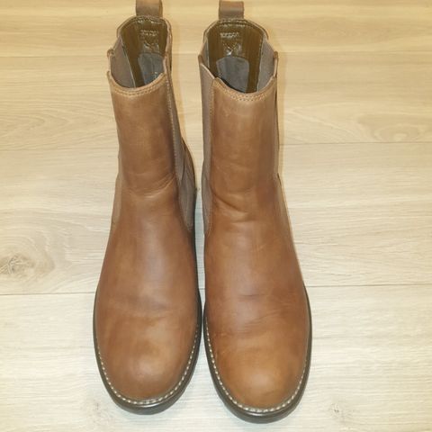 Cognac/lys brun Skinnsko, skoletter Clarks størrelse 39 (40)