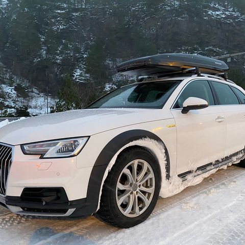 Takstativ Audi Allroad A4