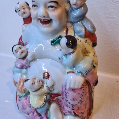 Vintage porselen laughing buddha with 5 kids