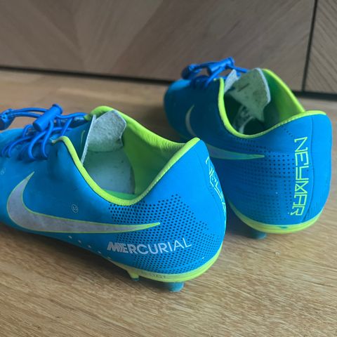 Fotballsko str 35 Nike Mercurial Neymar