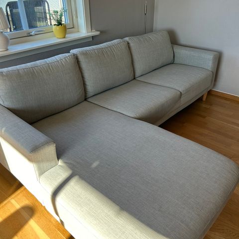 Sofa m/sjeselong .Egense lys grå,