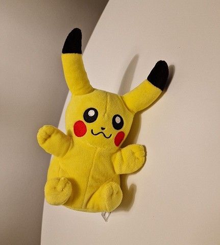 Pikachu bamse