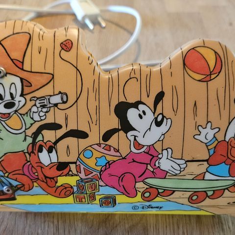 Disney vegglampe. Retro. Donald,Mikke Mus,Langbein og Pluto