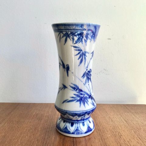 Kjempefin gammel vintage kinesisk håndmalt vase med bambus motiv