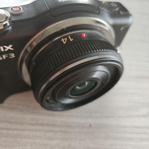 14mm F2.5 Lumix Linse