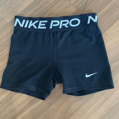 Nike Pro i str. 137-146 cm