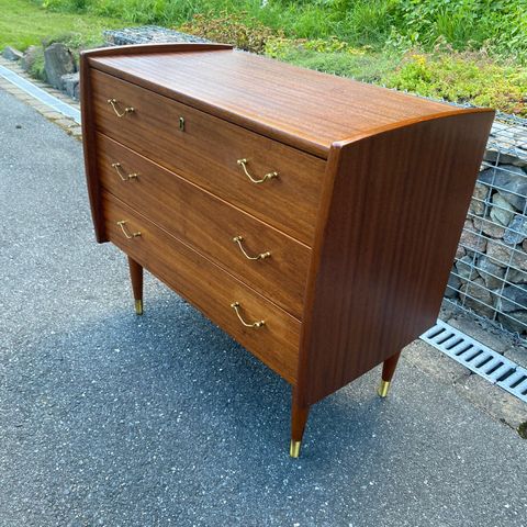 Nydelig  retro teak kommode 1960