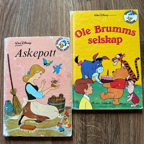 Bok «Askepott» (1976) og «Ole Brumms Selskap» (1989), vintage