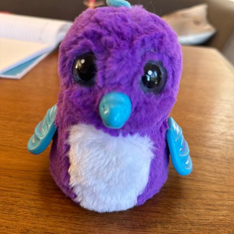 Interaktiv leke Hatchimals Draggle