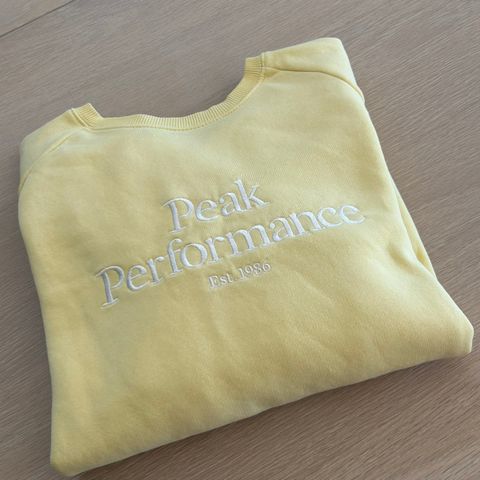 Genser fra Peak Performance