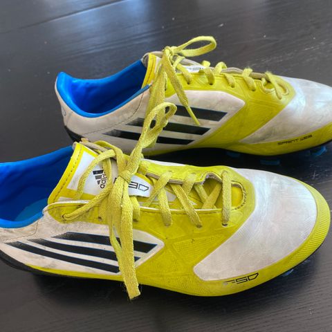 Fotballsko str. 36  Adidas F 50