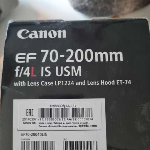 Canon zoom lens ef 70-200mm f/4L IS USM