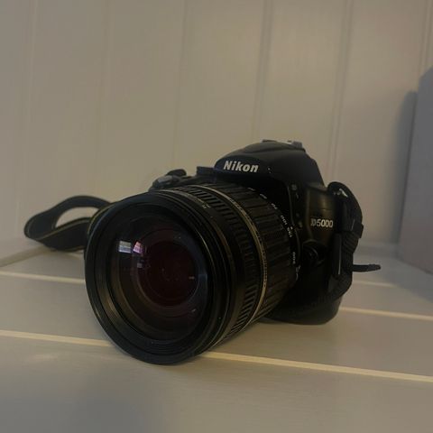 Nikon d5000