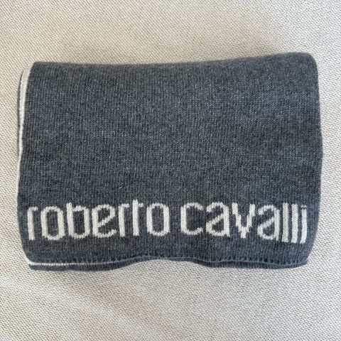 Robert Cavalli ullskjerf