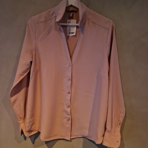 Ubrukt bluse fra H&M