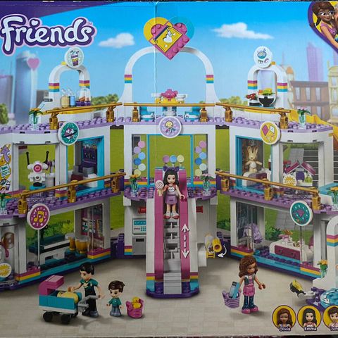 Lego friends, skolesekk, trillekoffert og div leker selges/gis bort