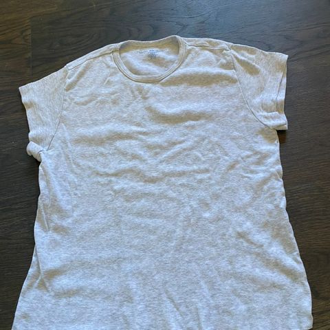 Brandy Melville grå t-shirt