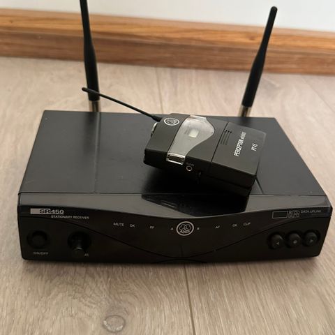 AKG SR450 Diversity Wireless Microphone Receiver (Band 1 / 650.100 - 680.00 MHz)