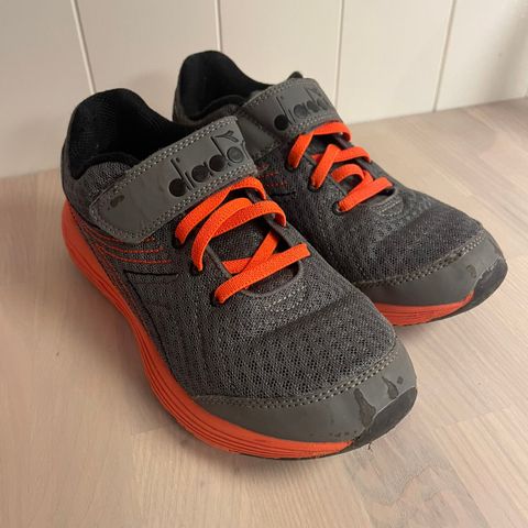 Adidas joggesko str 36,5