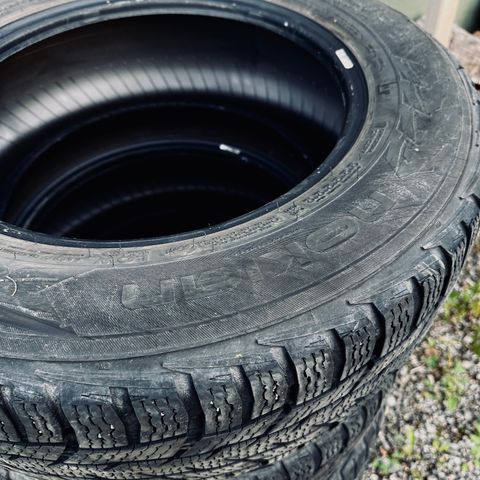 Nokian Vinterdekk 215/65R16 (Piggfri)