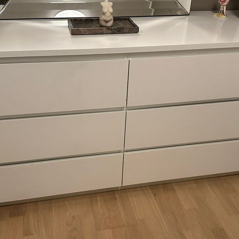 Holdt av til fredag! Malm kommode fra IKEA med 6 skuffer