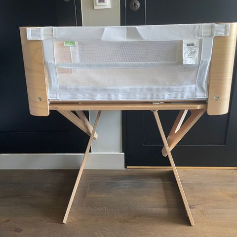 Bednest - bedside crib