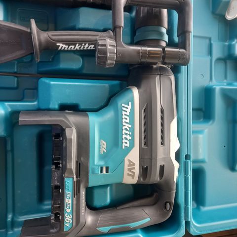 Makita DHR 400 ZKU