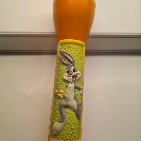 Looney Tunes Bugs Bunny - Duracell Lommelykt