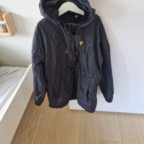 Anorakk fra lyle and scott