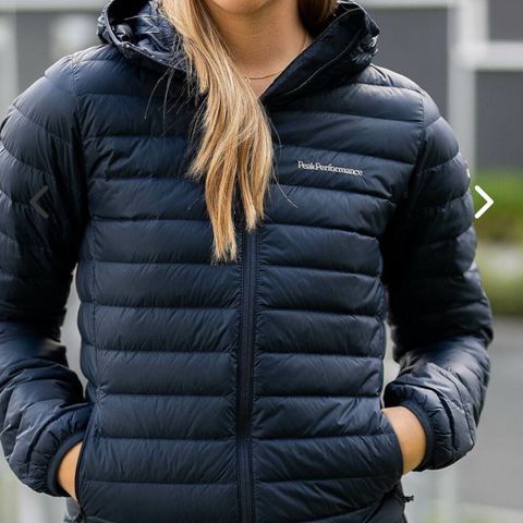 Ny Peak Performance jakke dame i S