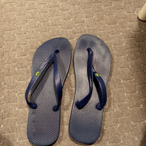 Flip flops