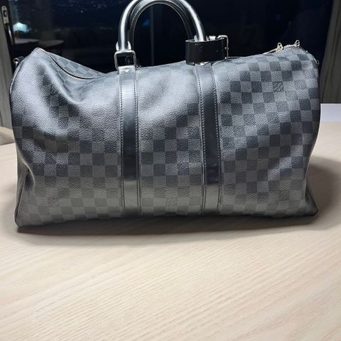 LV Keepall Bandoulière 45