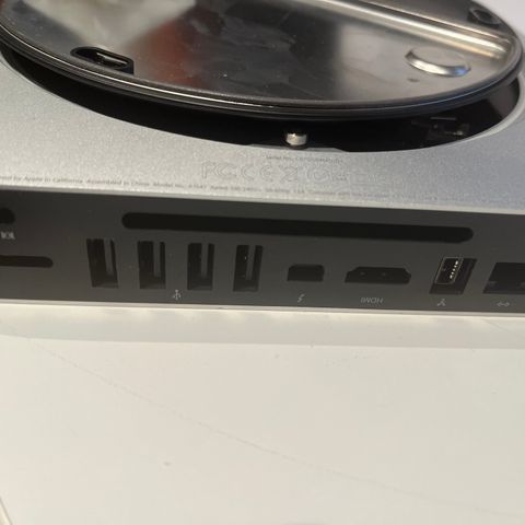 Apple Mac mini  (Mid-2011) Fungerer ikke - selger som dele maskin