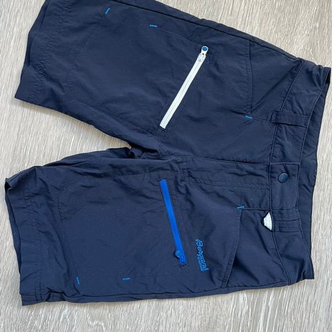 Bergans shorts, str 140